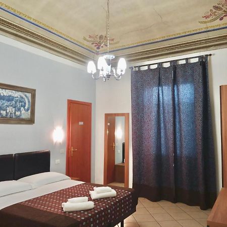 Adelaide House Hotel Флоренция Екстериор снимка