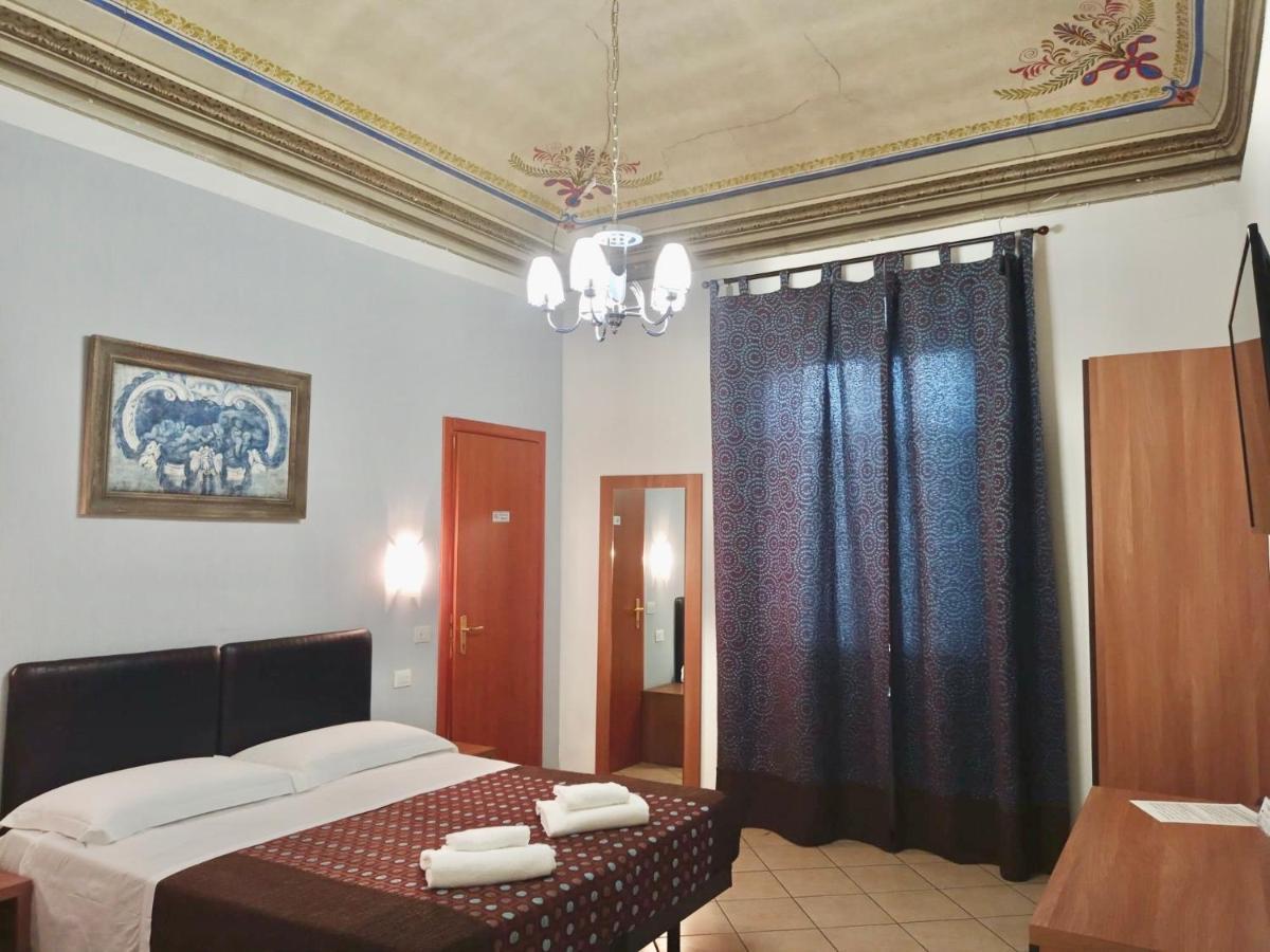 Adelaide House Hotel Флоренция Екстериор снимка