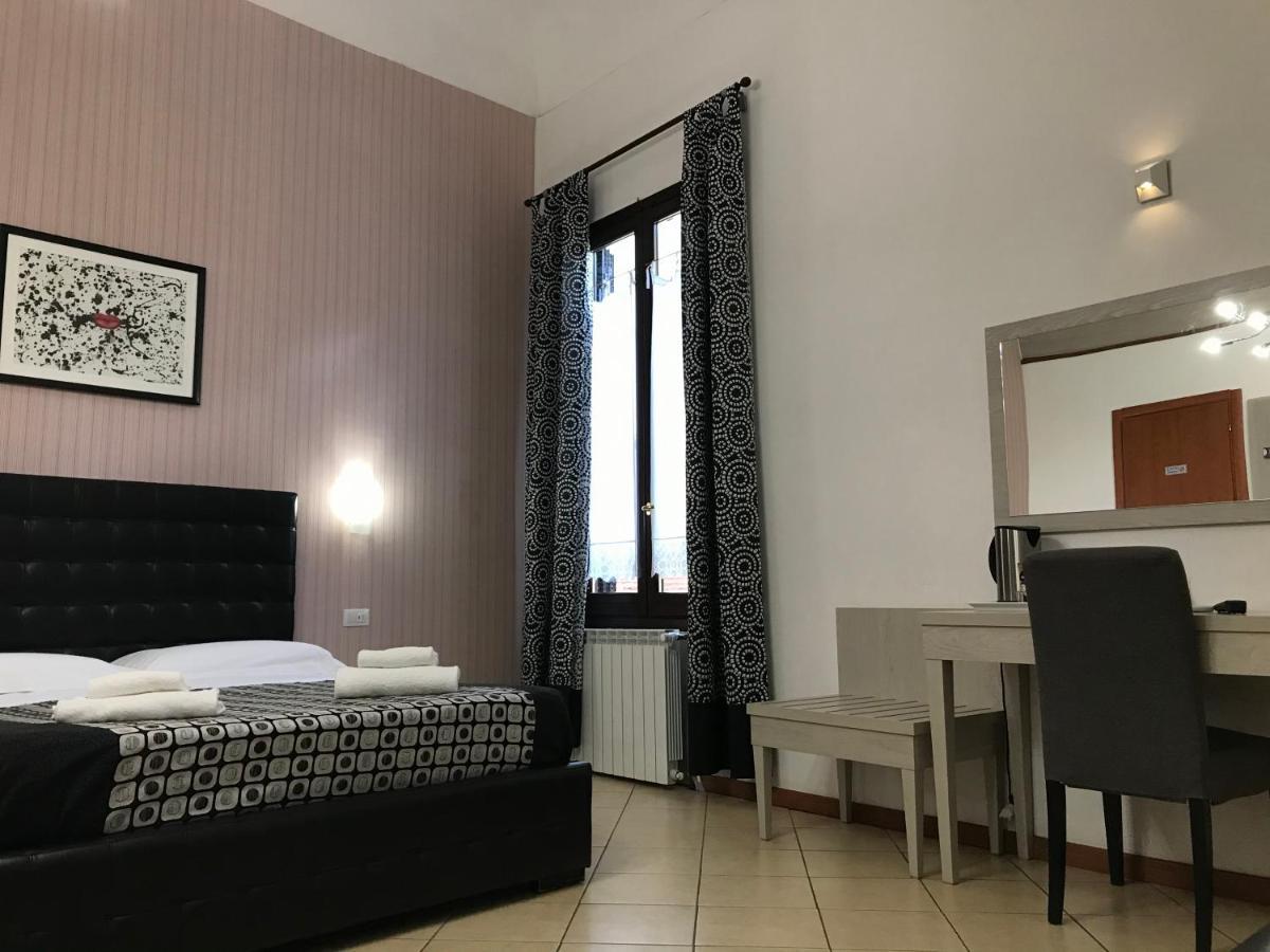 Adelaide House Hotel Флоренция Екстериор снимка