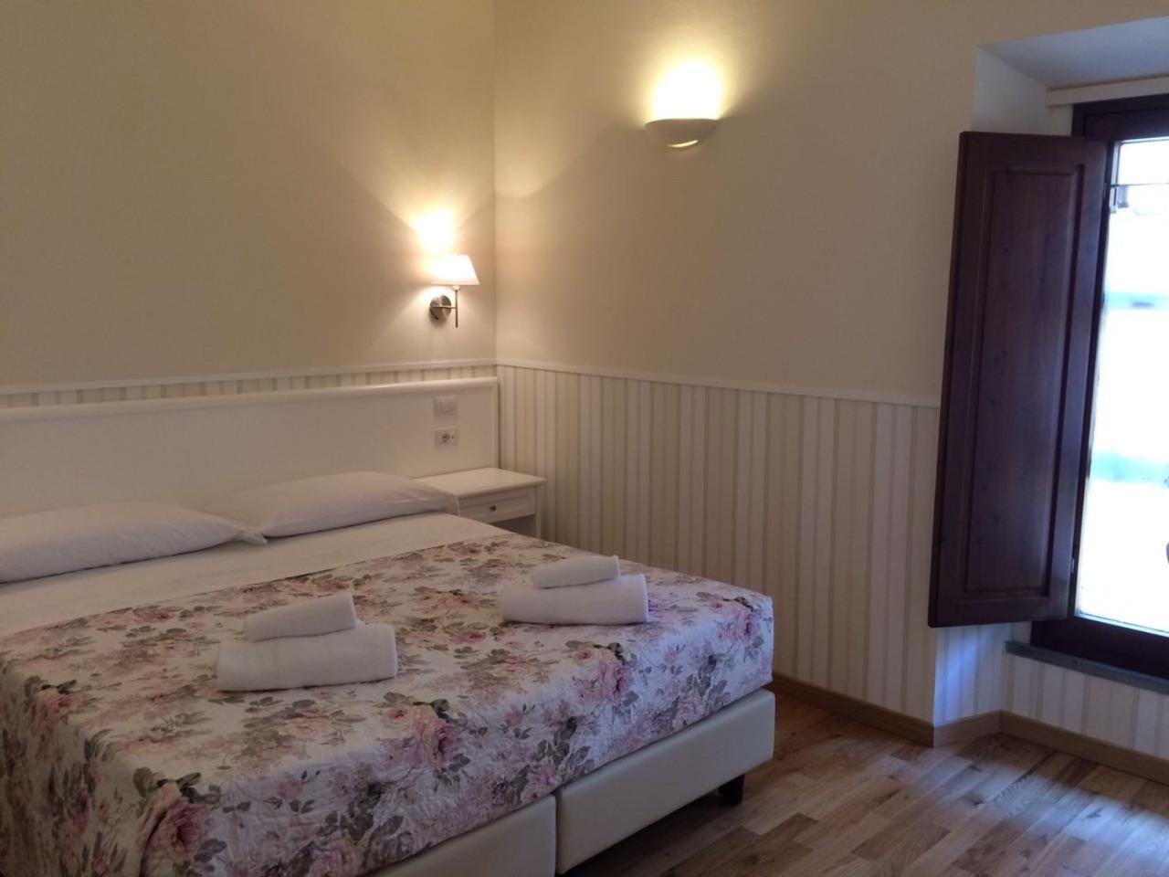 Adelaide House Hotel Флоренция Екстериор снимка