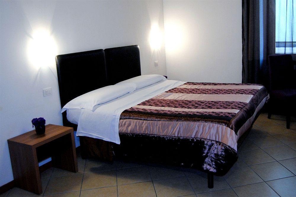 Adelaide House Hotel Флоренция Екстериор снимка