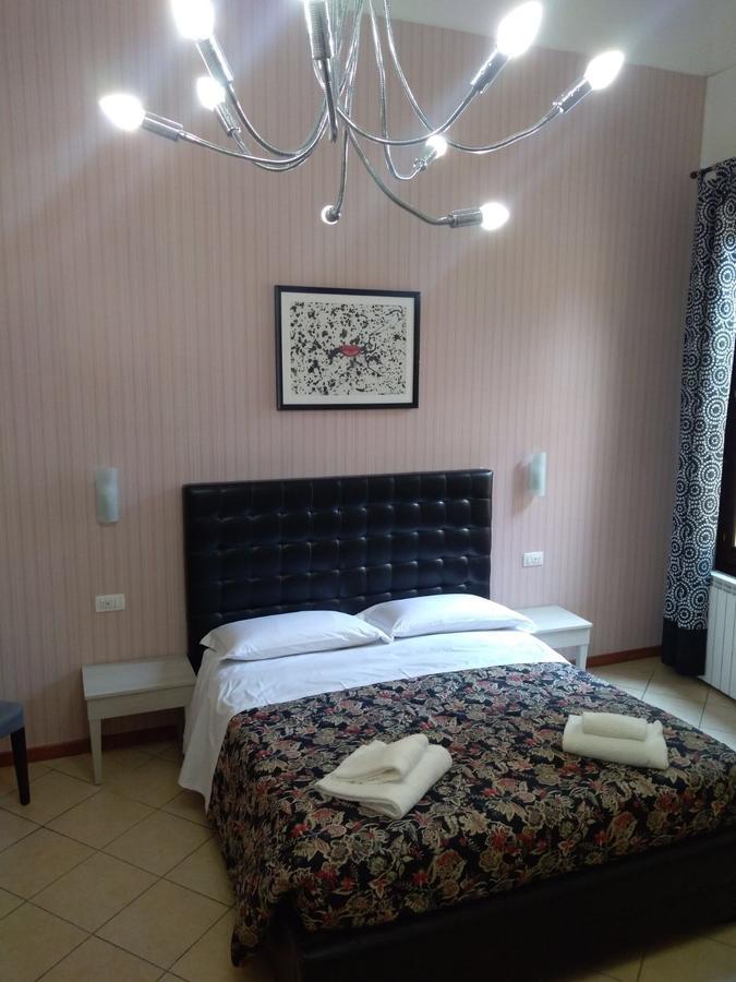 Adelaide House Hotel Флоренция Екстериор снимка