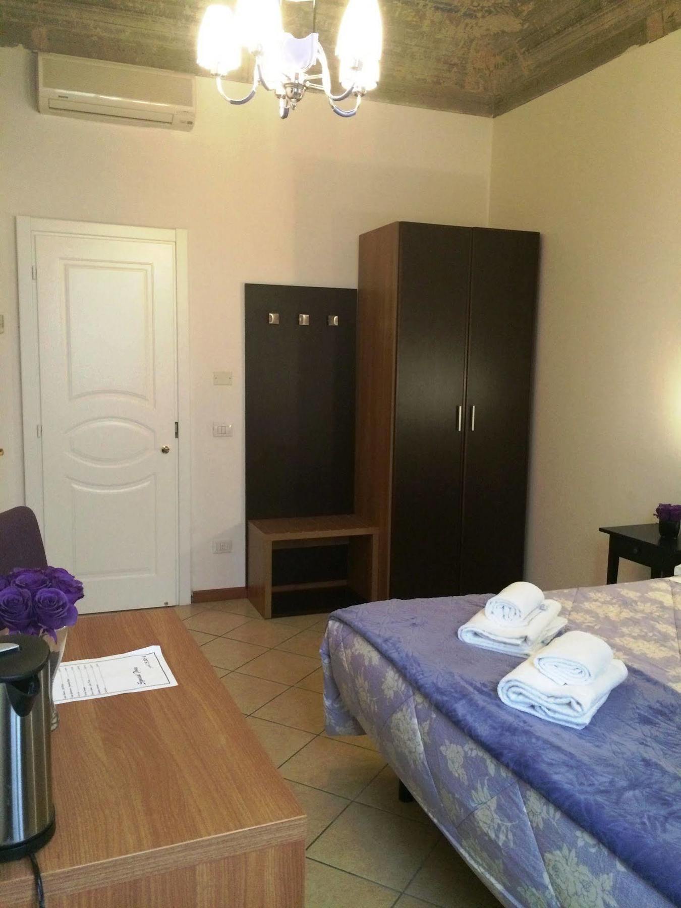 Adelaide House Hotel Флоренция Екстериор снимка